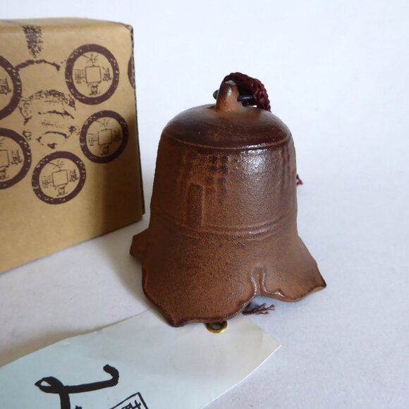 VINTAGE NEW TRADITIONAL JAPANESE NANBU CAST IRON FURIN TEMPLE BELL WIND CHIME - Picture 2 of 10
